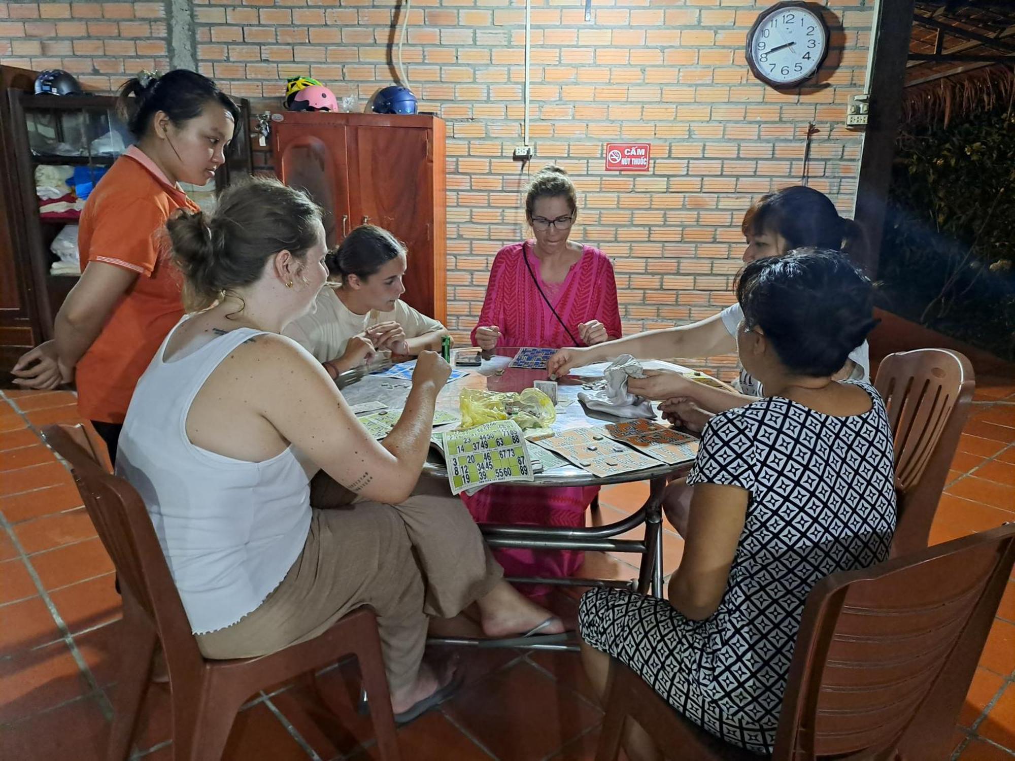 Ngoc Phuong Homestay Vinh Long Exterior photo
